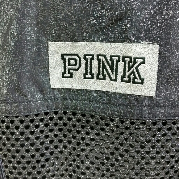 NWT vs pink mesh windbreaker size xs/S - Picture 3 of 8